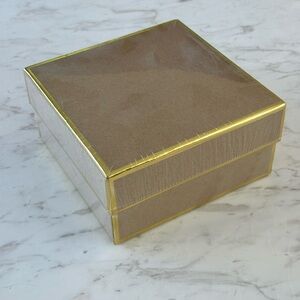 Sugar Paper Los Angeles Brown Square Gift Box